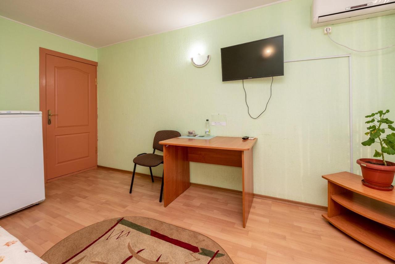 Elektromash Hotel Tiraszpol Kültér fotó