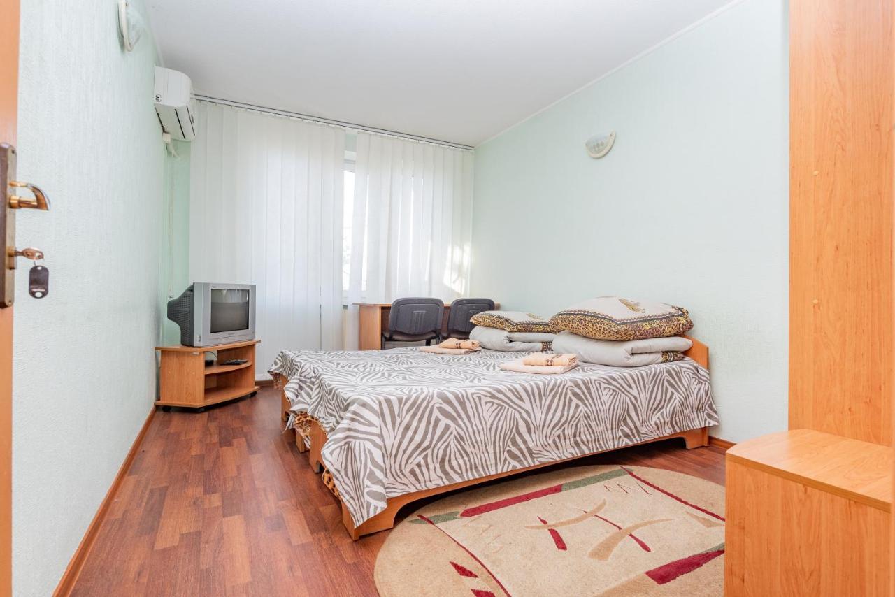 Elektromash Hotel Tiraszpol Kültér fotó