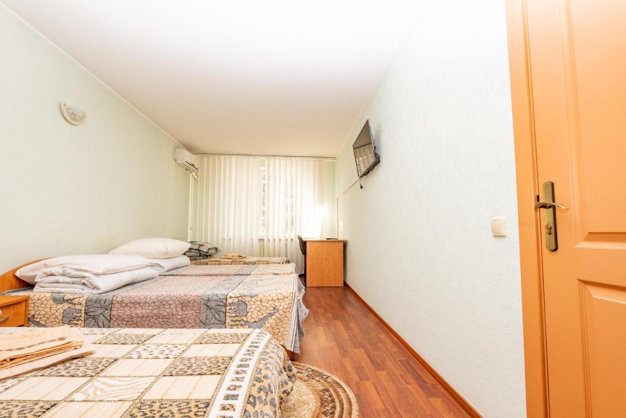 Elektromash Hotel Tiraszpol Kültér fotó